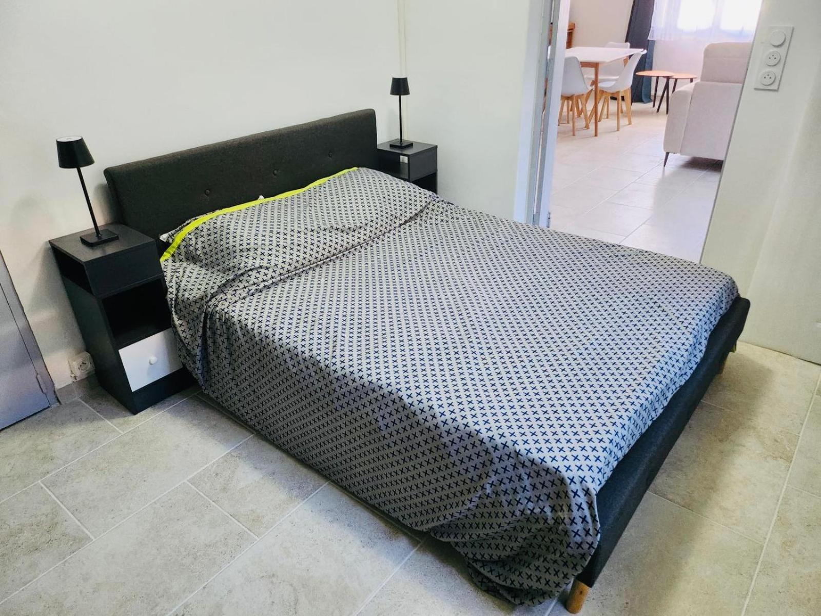 Appartement Paisible Pour 4 Personnes Montpellier Exterior photo